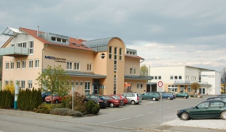 Dr. Verena Solhdju, Fachärztin für Augenheilkunde und Optometrie